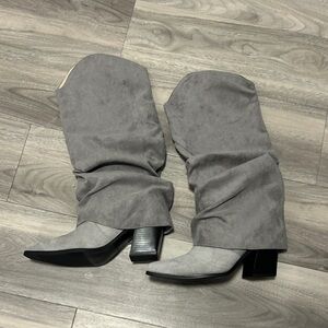 Stylish Gray Women's Boots